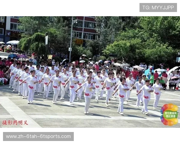 金属之舞:城市广场的足球韵律